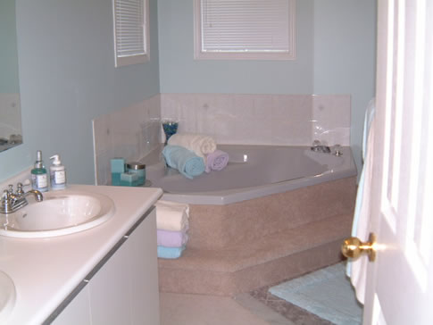 home staging bathrooms before and after photos